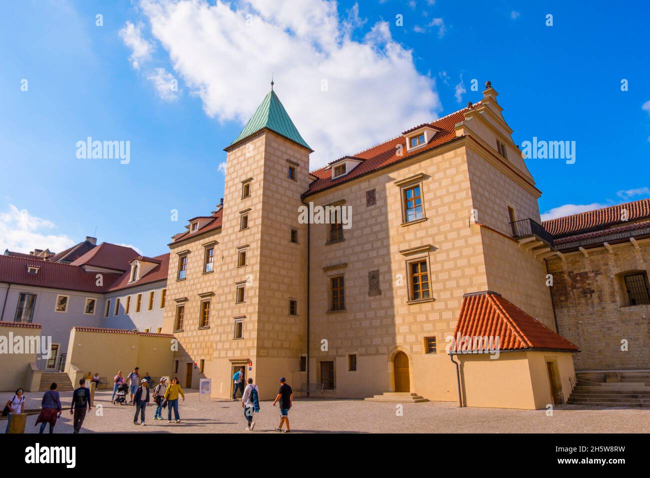 Ricostruita la Casa del Burgravio superiore, Hradcany, Praga, Repubblica Ceca Foto Stock