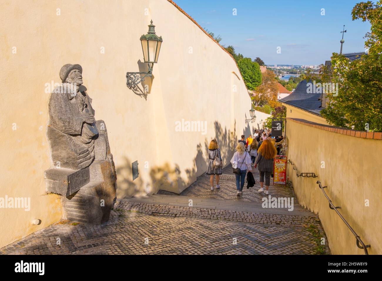 Staré zámecké schody, Old Castle Steps, tra Hradcany e Mala Strana, Praga, Repubblica Ceca Foto Stock