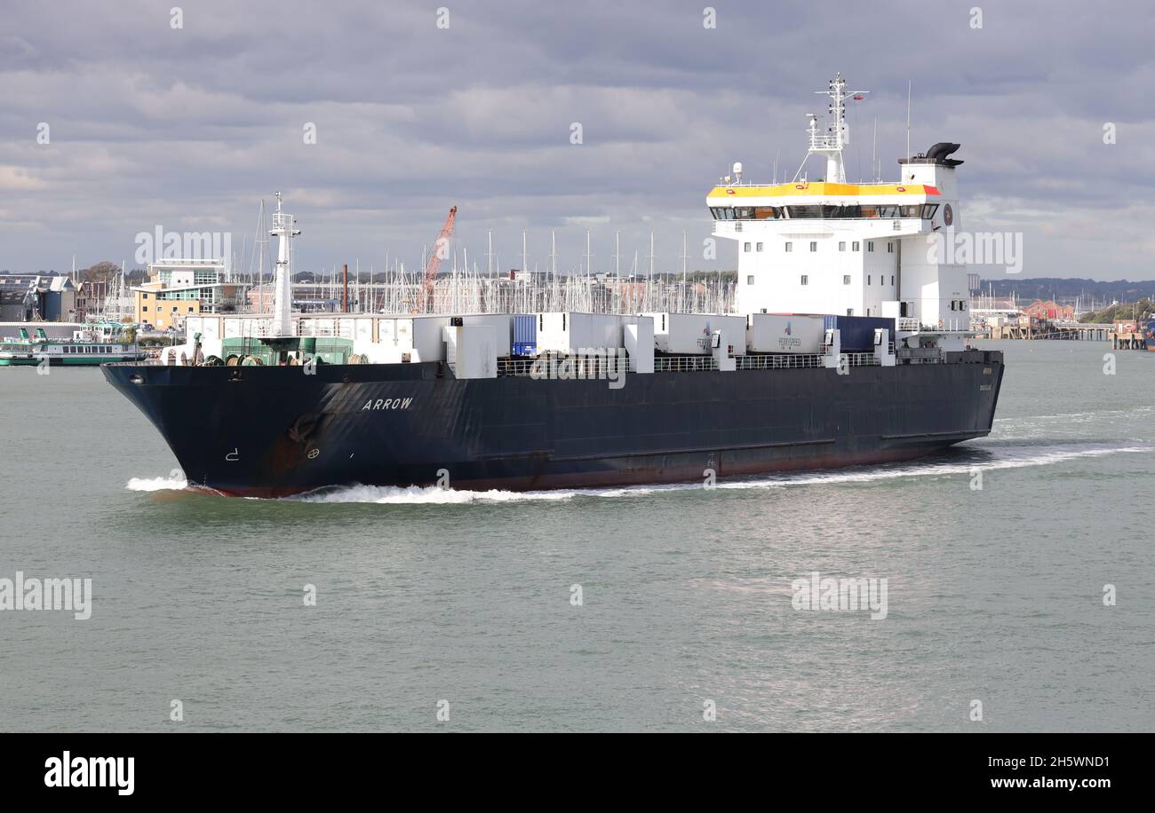 Il Seatruck Ro-Ro traghetto MV FRECCIA in partenza dal Porto Internazionale Foto Stock