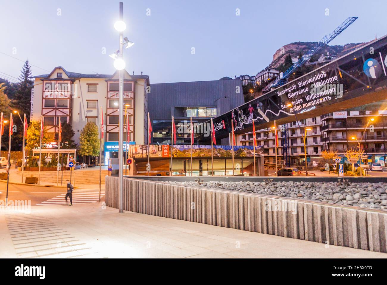 LA MASSANA, ANDORRA - 26 OTTOBRE 2017: Centro del villaggio di la Massana. Foto Stock