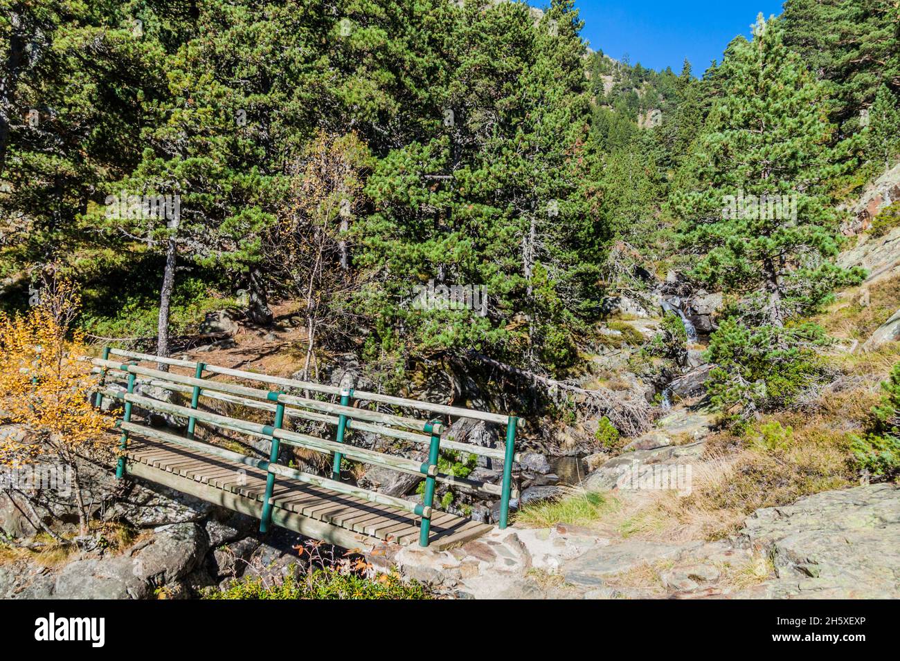 Sentiero escursionistico dal villaggio di Arinsal alla vetta Coma pedrosa, Andorra Foto Stock