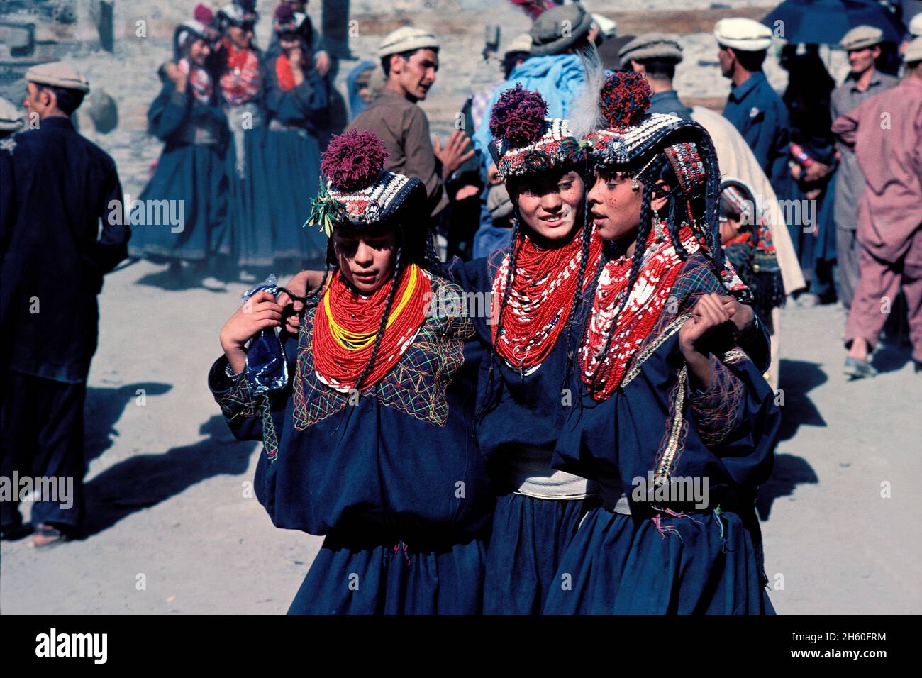 Gruppo etnico di Kalash, valle di Rumbur, zona Chitral, Khyber Pakhtunkhwa, Pakistan, festival estivo (Utchao) Foto Stock