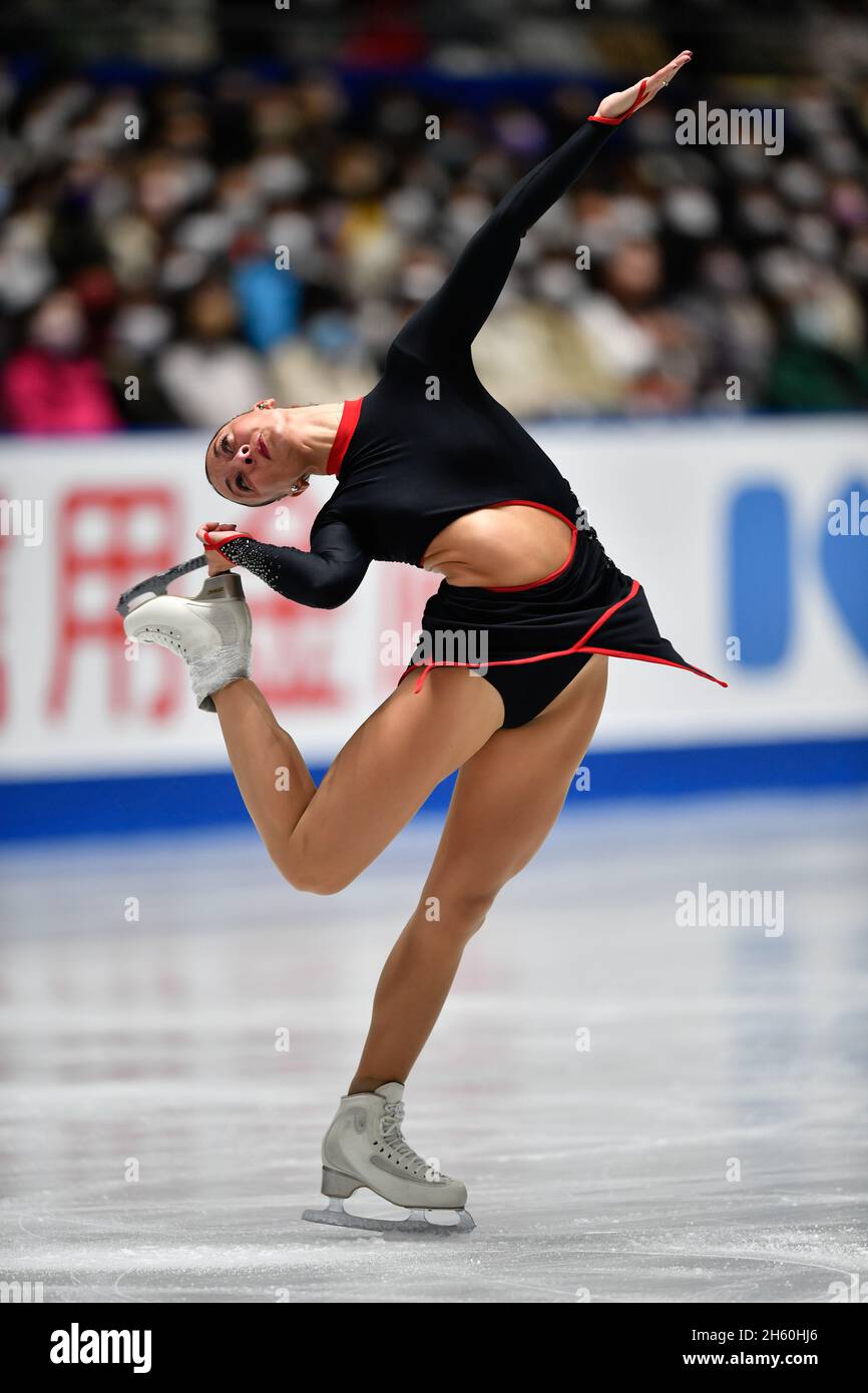 Tokyo, Giappone. 12 novembre 2021. Nicole Schott della Germania compete durante il programma corto delle donne al Gran Premio Internazionale di Pattinaggio dell'Unione di Pattinaggio (ISU) di Pattinaggio della figura a Tokyo, Giappone il 12 novembre 2021. Credit: Zhang Xiaoyu/Xinhua/Alamy Live News Foto Stock