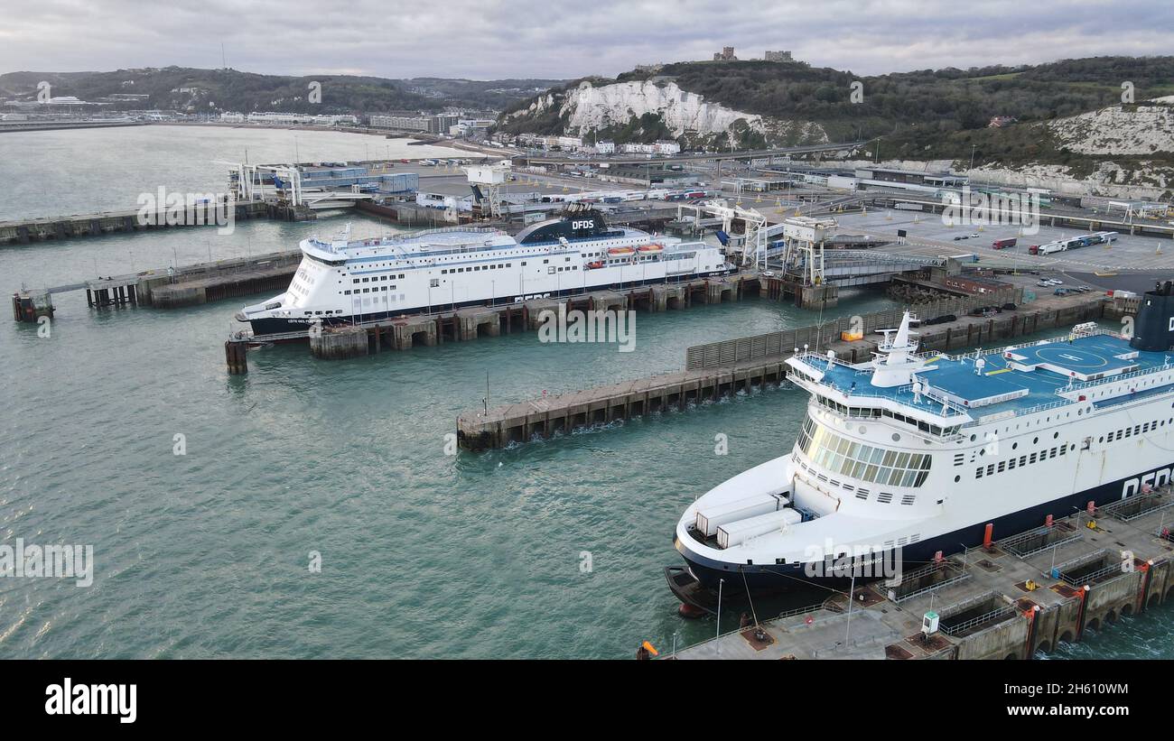 Porto di dover, terminal dei traghetti Kent Inghilterra, vista aerea Foto Stock
