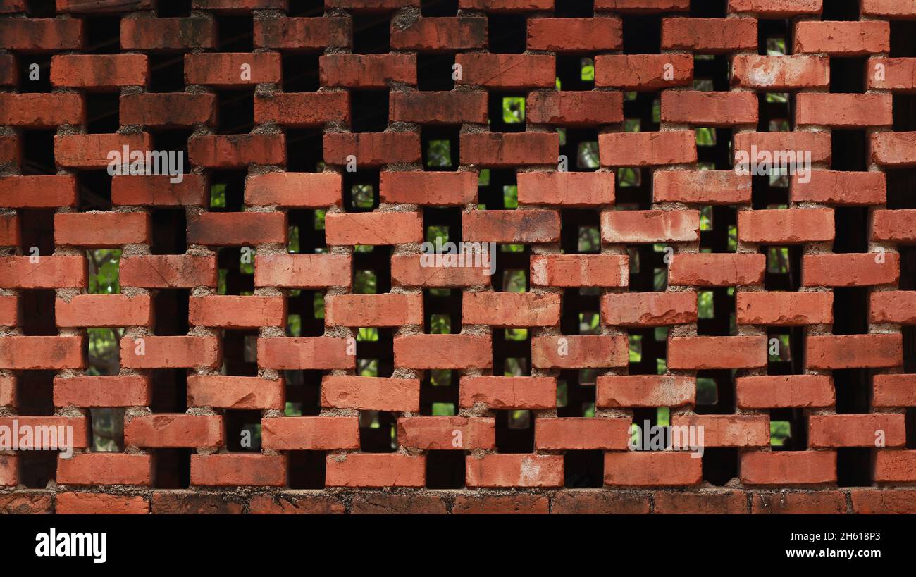 Muro costruito di mattoni stranamente costruì 0 Foto Stock