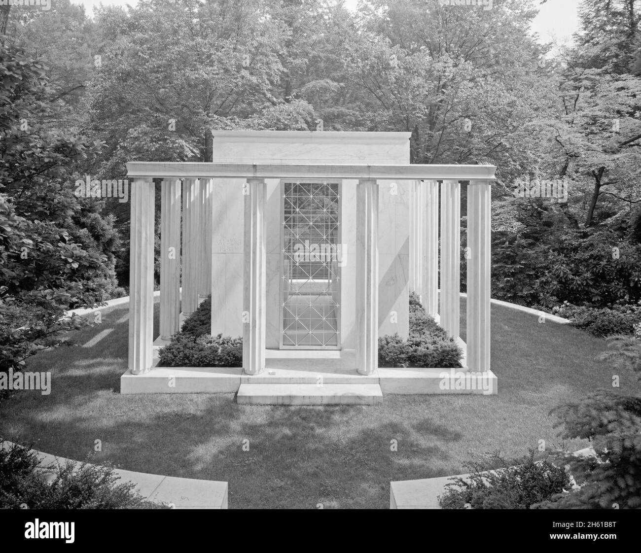 Lasker Mausoleo, Sleepy Hollow Cemetery, North Tarrytown, New York; 1956 Foto Stock