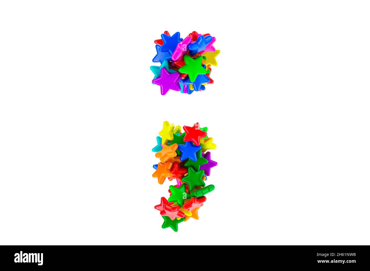 Punto e virgola o punto e virgola da stelle colorate, rendering 3D isolato su sfondo bianco Foto Stock