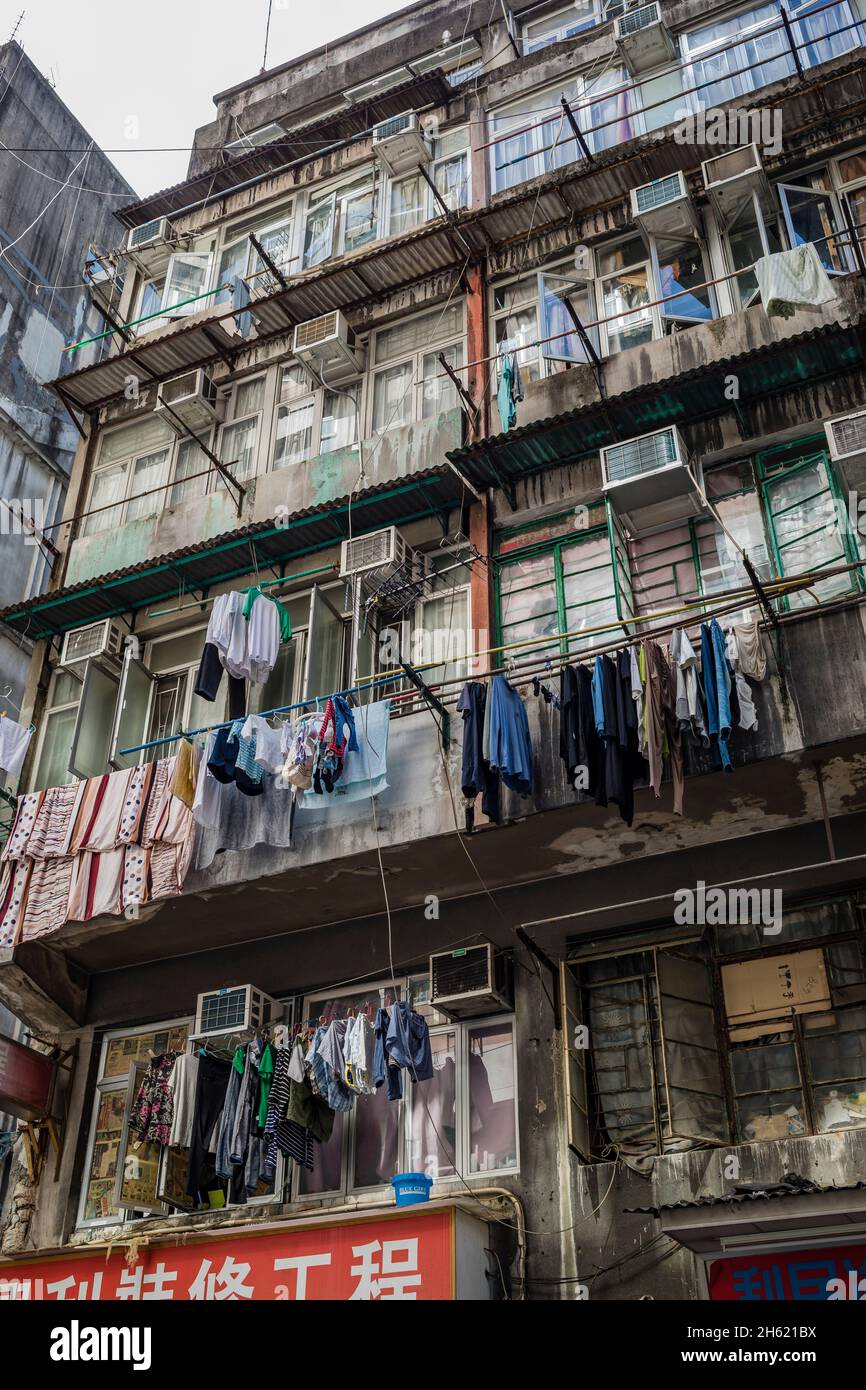 edificio residenziale nel quartiere della classe operaia, hong kong Foto Stock