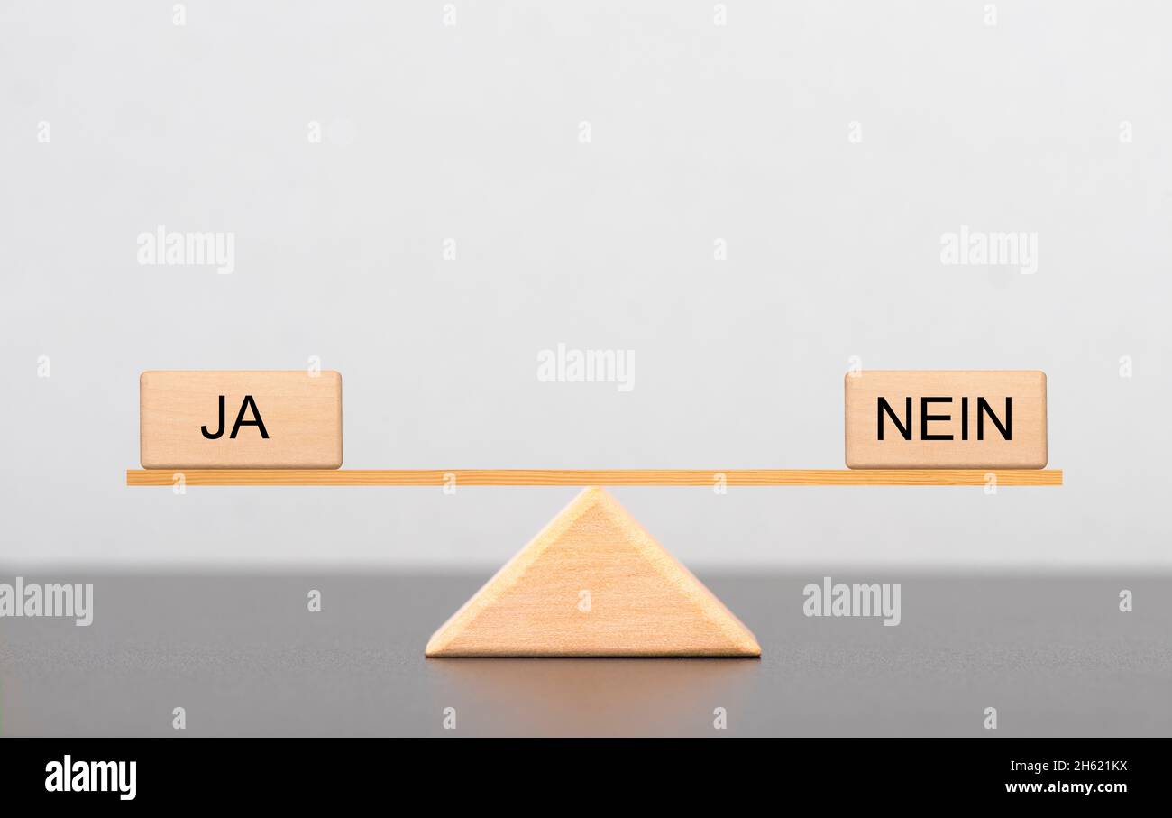 pro e contro, sì e no in equilibrio Foto Stock