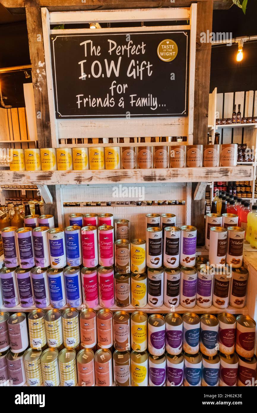 inghilterra, isola di wight, l'attrazione aghi, esposizione di biscotti di produzione locale in vendita nel negozio di souvenir Foto Stock