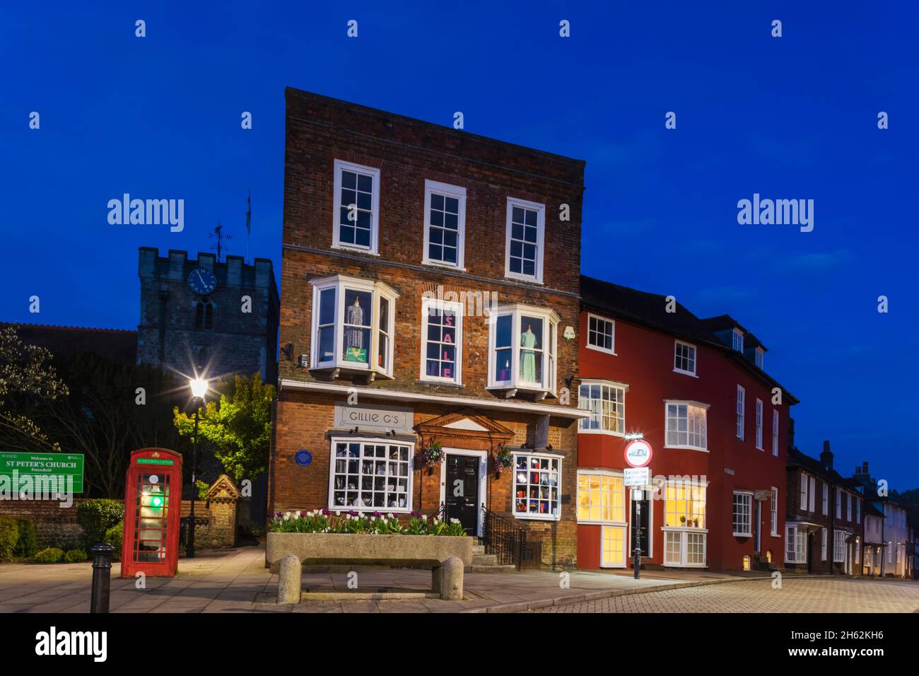 inghilterra, hampshire, petersfield, edifici storici su sheep street Foto Stock