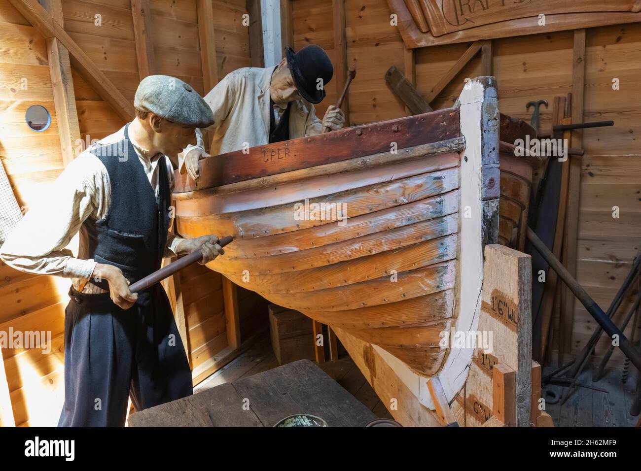 inghilterra, hampshire, portsmouth, portsmouth storico cantiere navale, mostra di clinker boat building Foto Stock