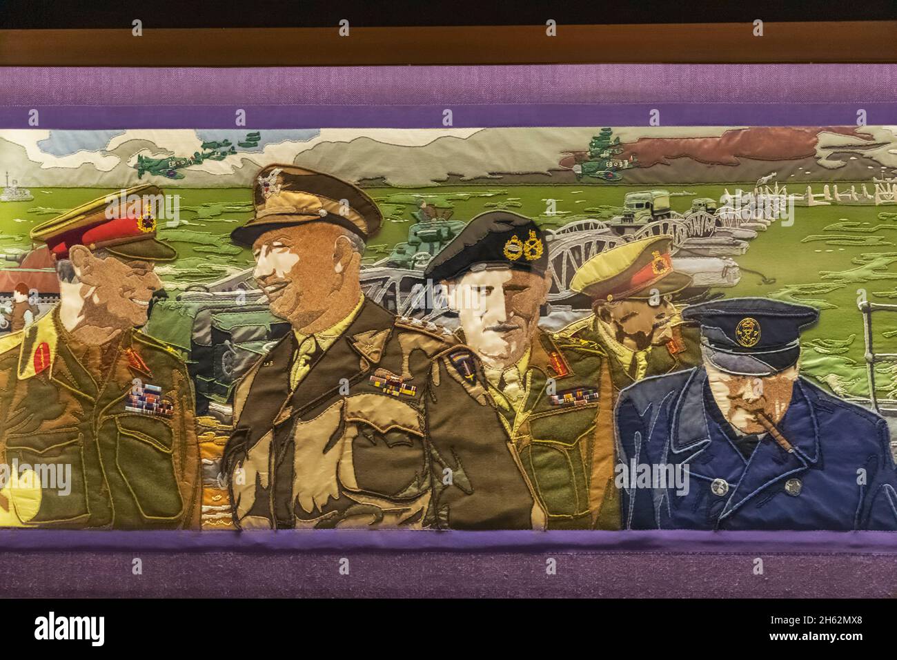 inghilterra, hampshire, portsmouth, southsea, il museo della storia d-day, il ricamo overlord raffigurante i leader alleati in visita in normandia Foto Stock