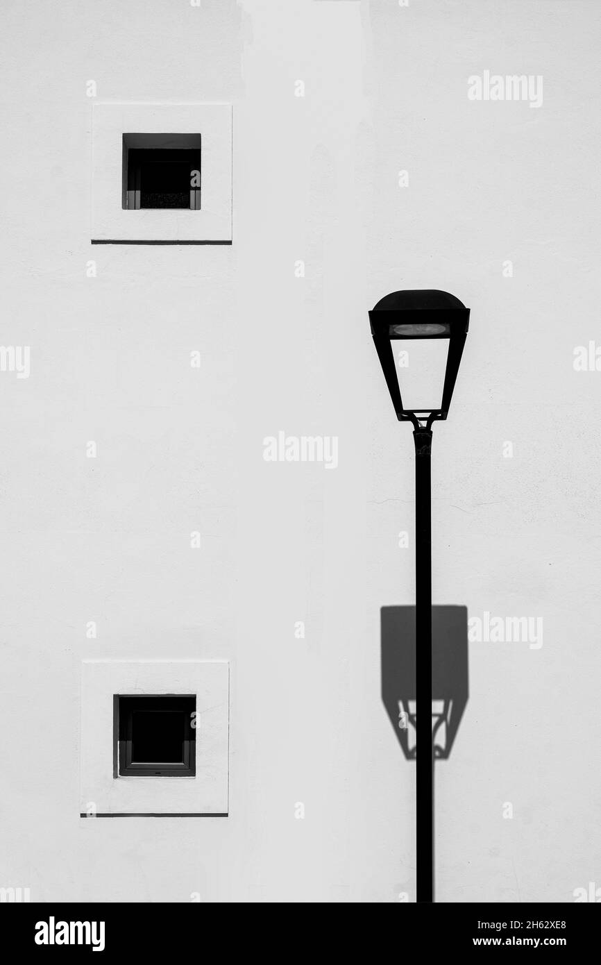 Ombra di un lampione Foto Stock