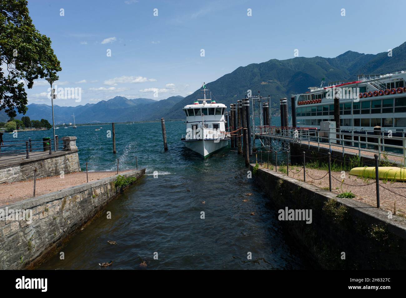 passeggiata lungo locarno sulle rive del lago maggiore locarno,canton ticino,svizzera Foto Stock