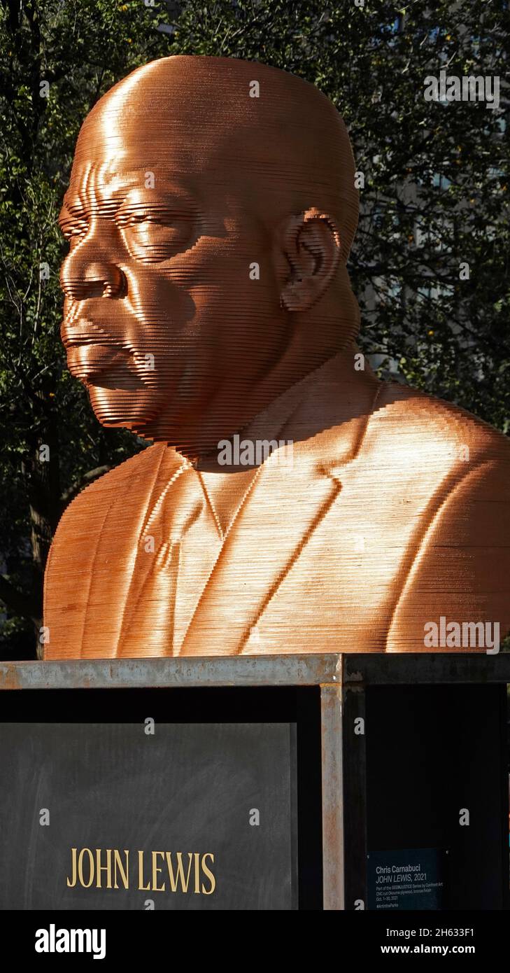 Visto nella mostra di arte pubblica di scultura di giustizia Union Square Park Manhattan New York City Foto Stock