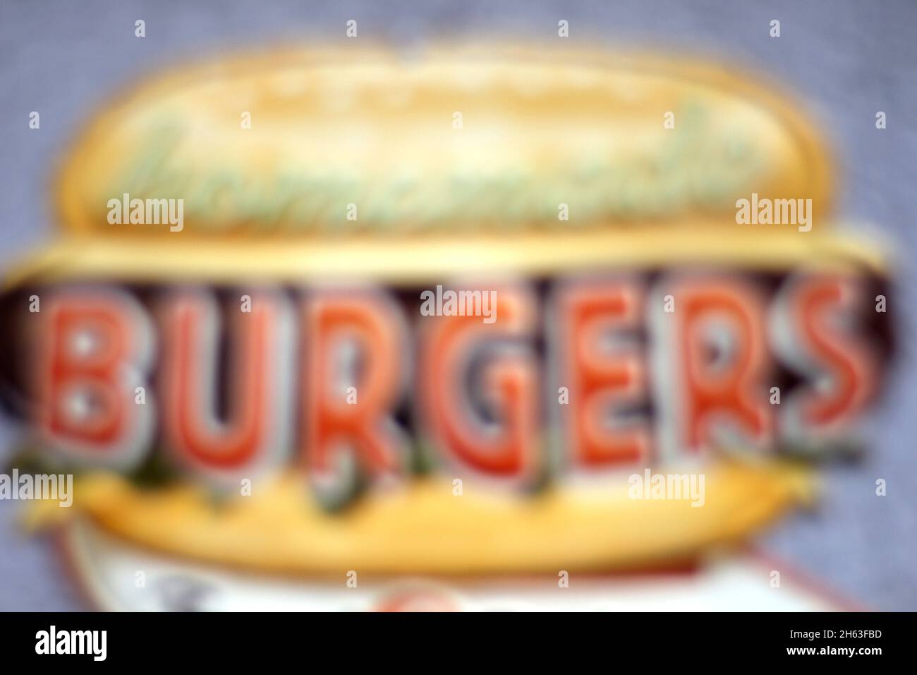 insegna pubblicitaria smaltata di un hamburger fatto in casa. Foto Stock