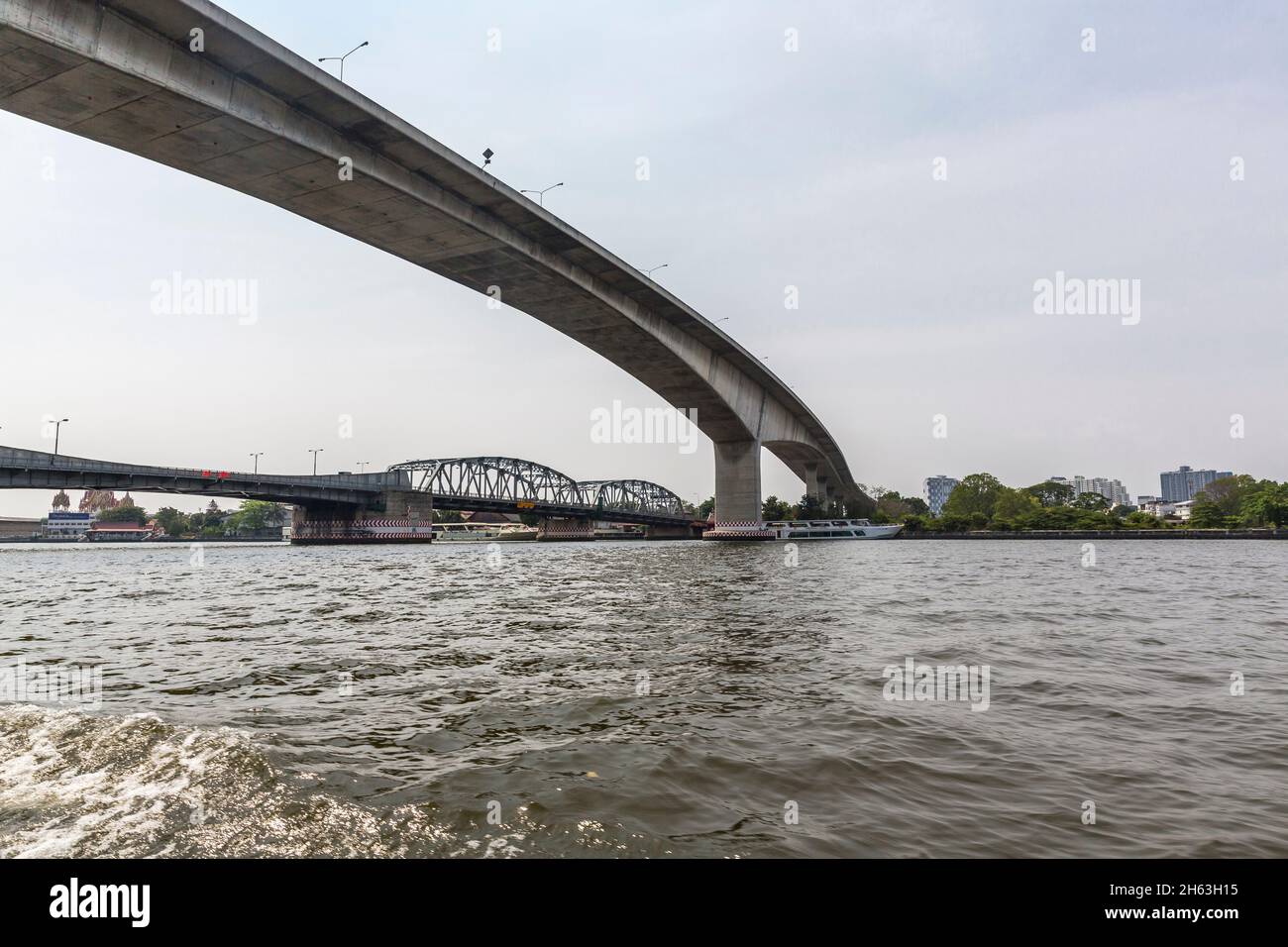 ponte di bangkok, ponte rama iii, ponti sul fiume chao phraya, bangkok, thailandia, asia Foto Stock