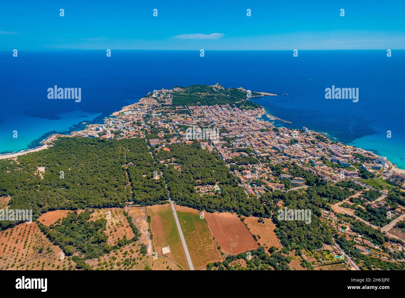 foto aerea,cala agulla e cala rajada con vista mare,isole baleari,maiorca,capdepera,spagna Foto Stock