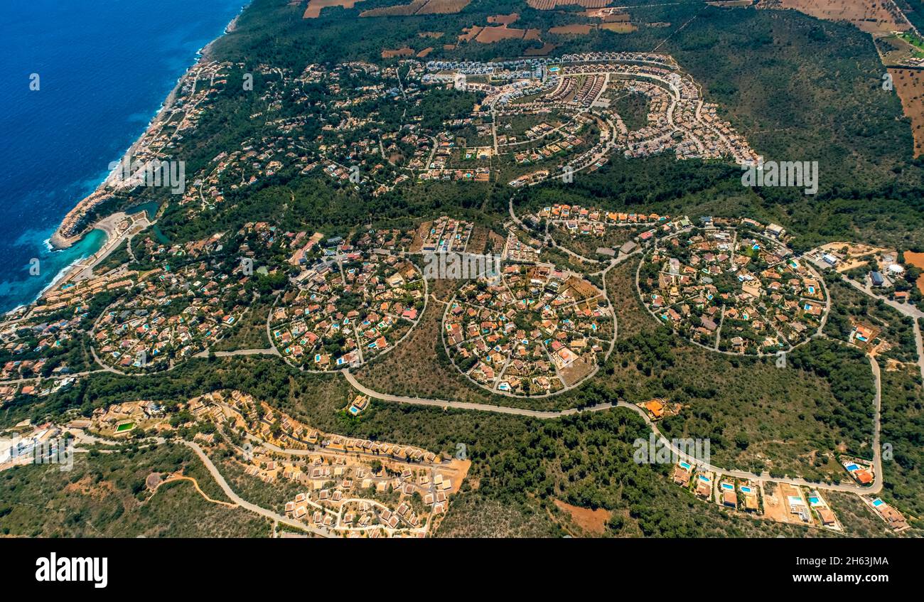 vista aerea,circular holiday home complex cala murada,cales de mallorca,manacor,isole baleari,mallorca,spagna Foto Stock