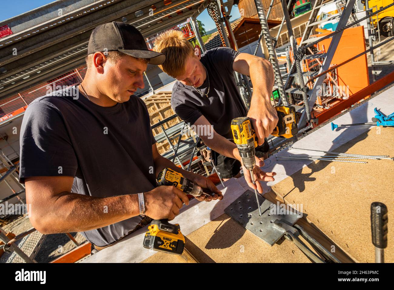 germania,baviera,costruzione di una casa di legno prefabbricata, Foto Stock