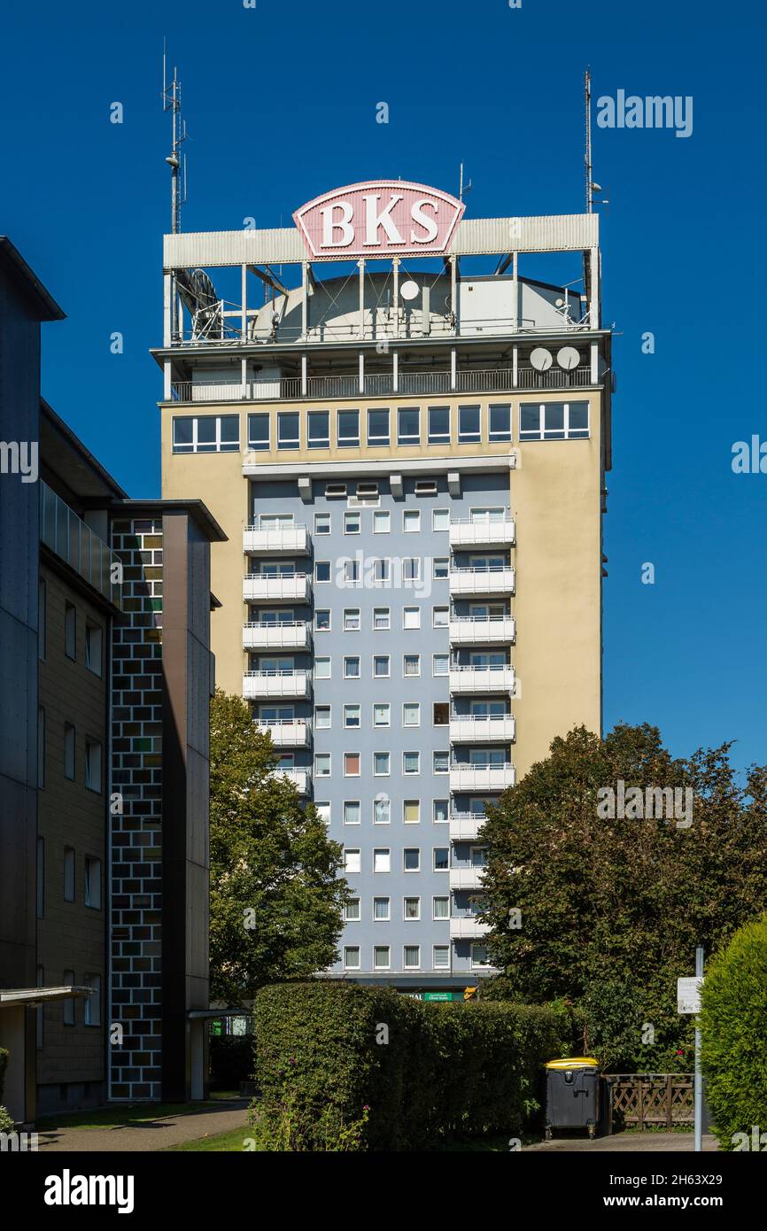 germania,velbert,velbert-mitte,bergisches terra,niederbergisches terra,niederberg,renania,nord renania-vestfalia,nrw,nuova torre d'acqua bks alto con appartamenti disposti intorno alla torre d'acqua Foto Stock