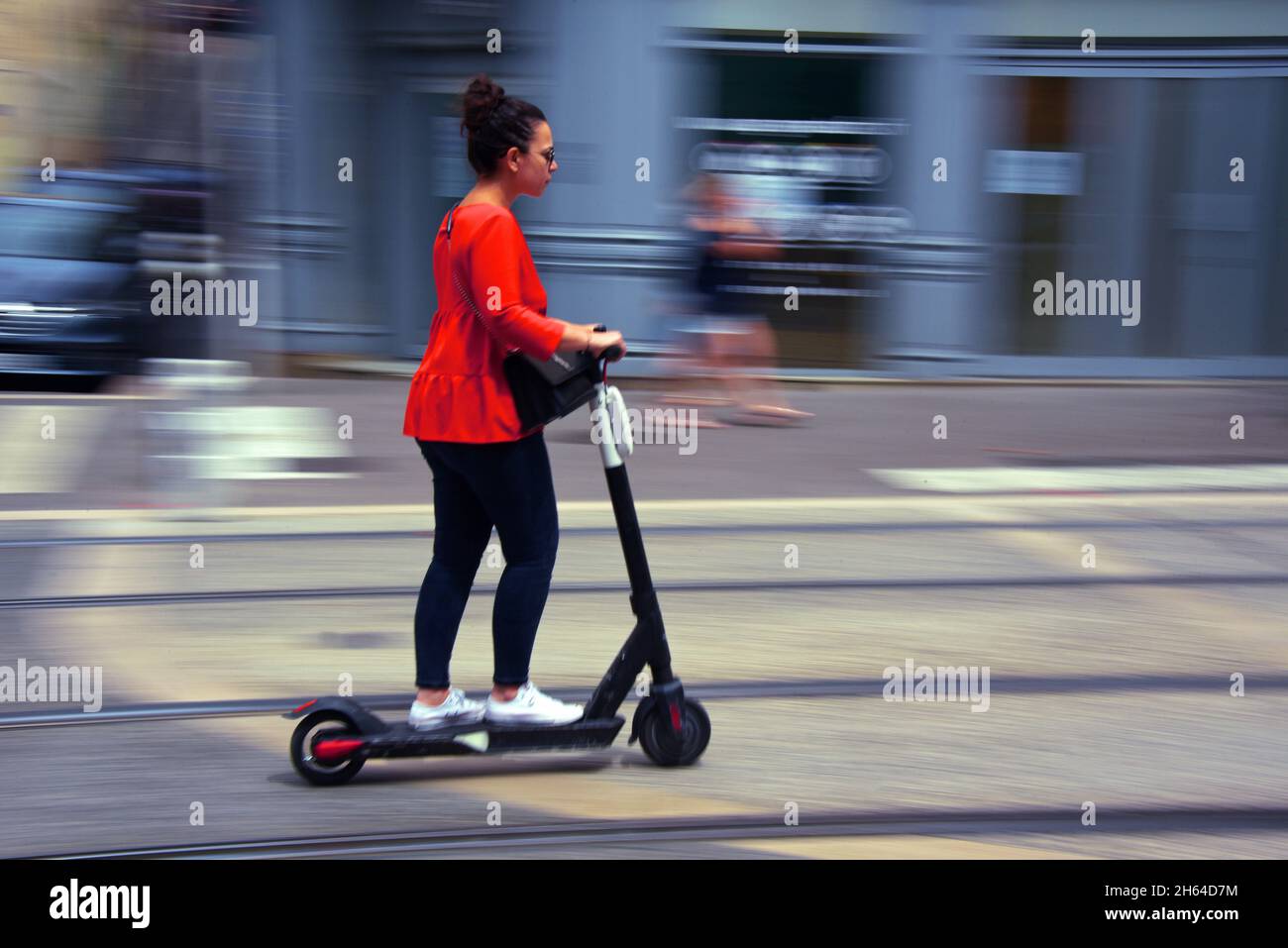 FRANCIA, BOUCHES DU RHONE (13) MARSIGLIA, SCOOTER ELETTRICO Foto Stock