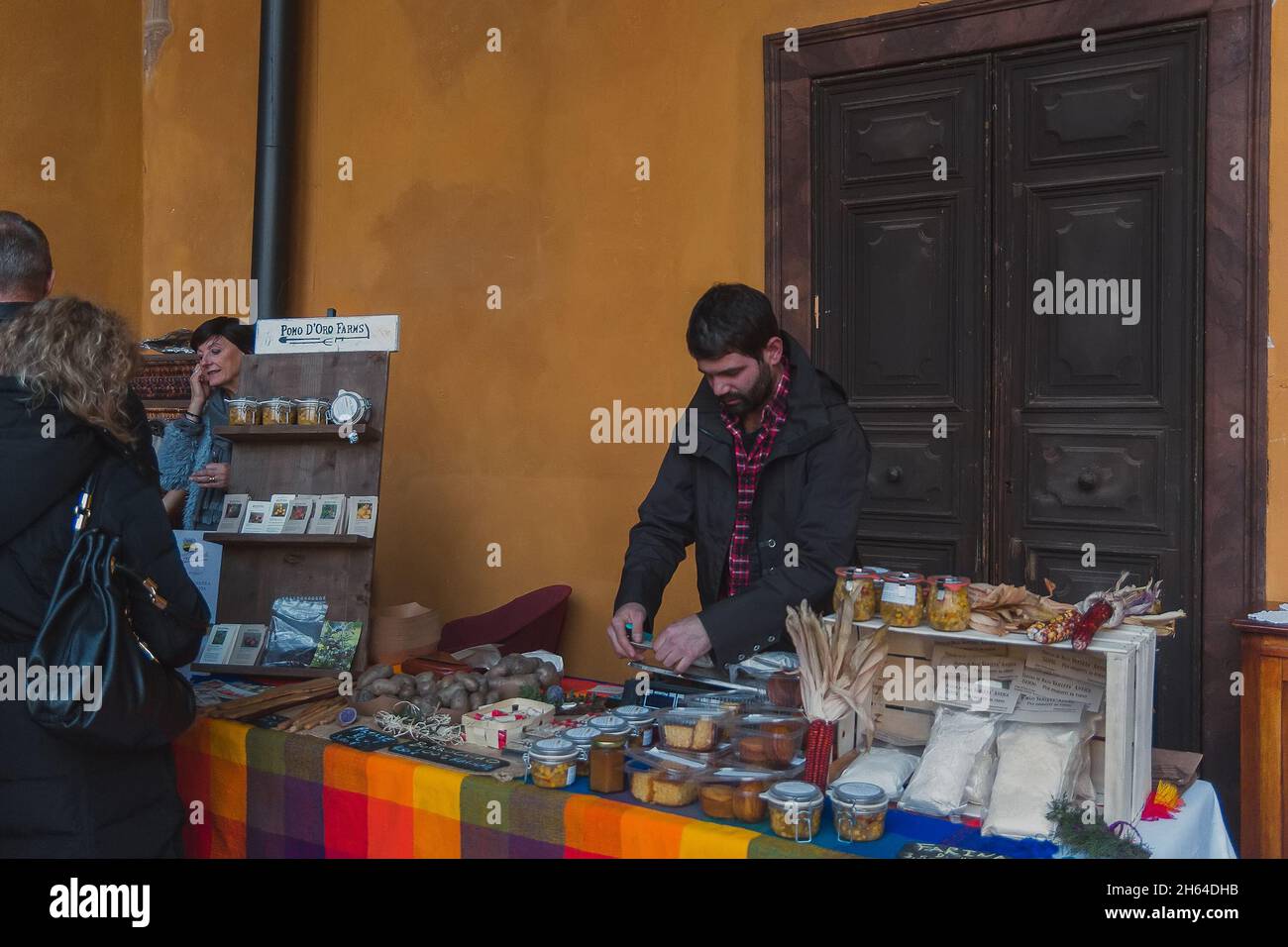 Un evento molto popolare mercato della Terra, il mercato della Terra, un mercato agricolo Foto Stock