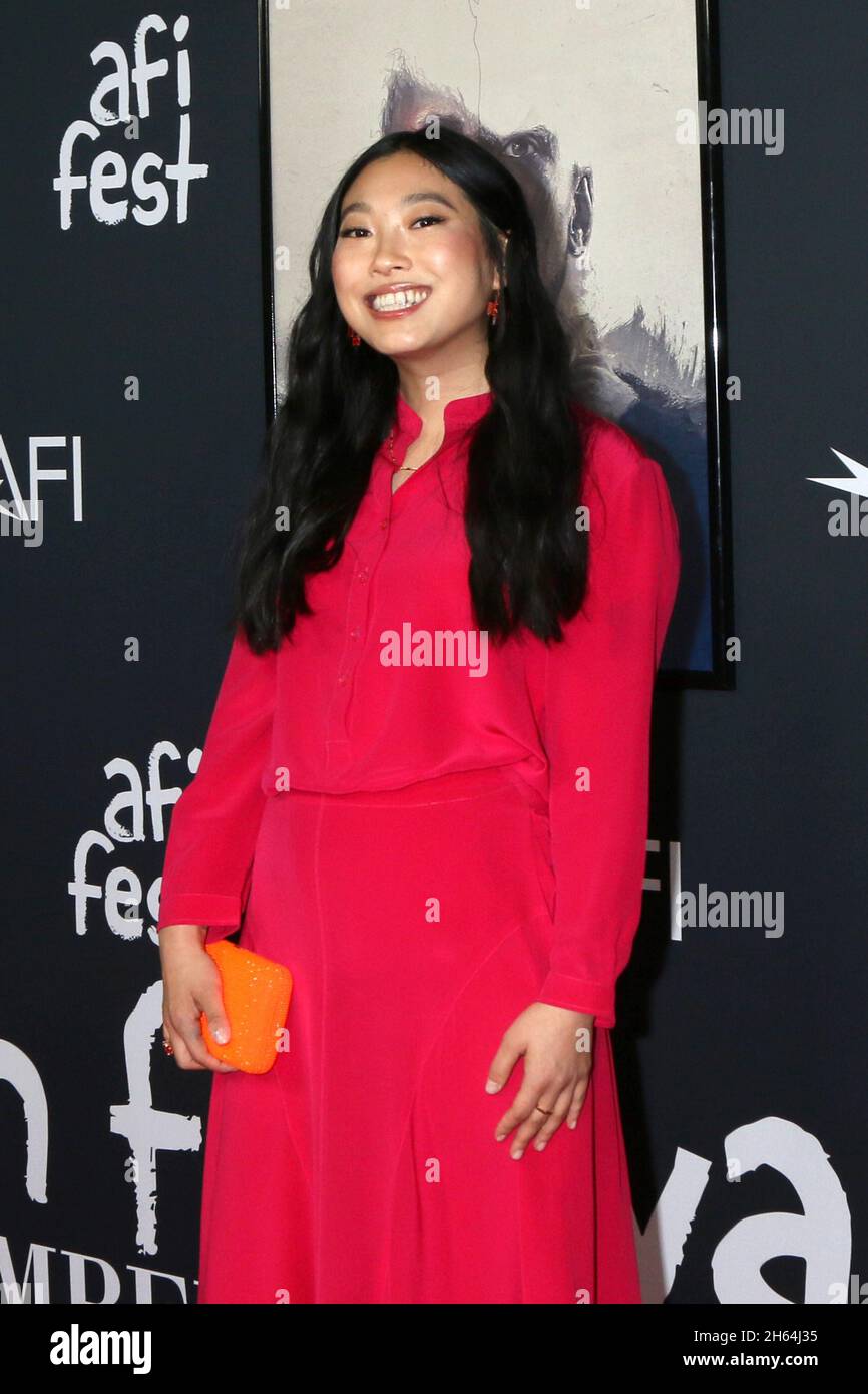 12 novembre 2021, Los Angeles, CA, Stati Uniti d'America: LOS ANGELES - NOV 12: Awkwafina al AFI Fest - Swan Song Premiere al TCL Chinese Theatre IMAX il 12 novembre 2021 a Los Angeles, CA (Credit Image: © Kay Blake/ZUMA Press Wire) Foto Stock