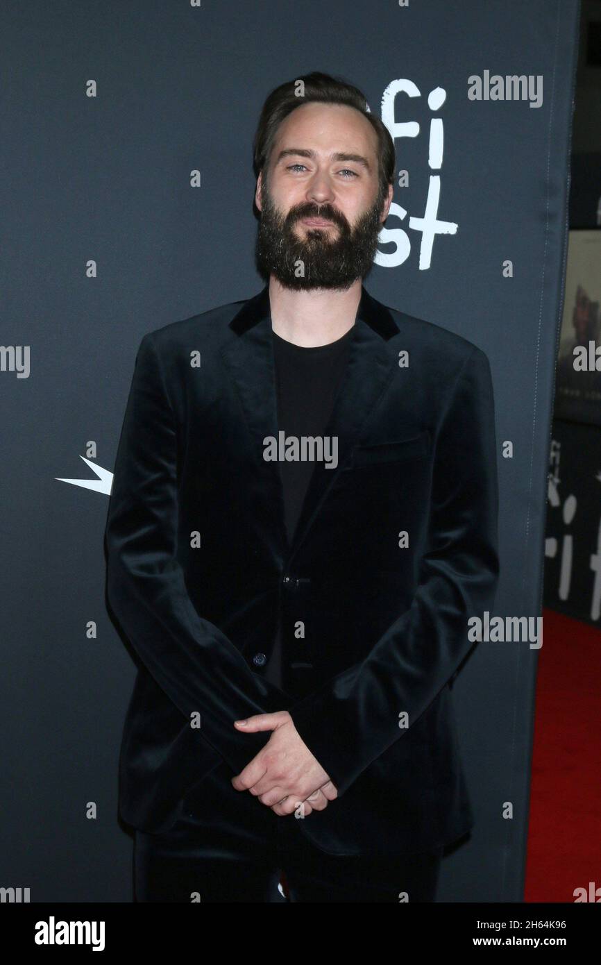 Los Angeles, Stati Uniti. 12 novembre 2021. Benjamin Cleary agli arrivi per SWAN CANZONE Premiere al 2021 AFI FEST, TCL Chinese Theatre, Los Angeles, CA 12 novembre 2021. Credit: Priscilla Grant/Everett Collection/Alamy Live News Foto Stock