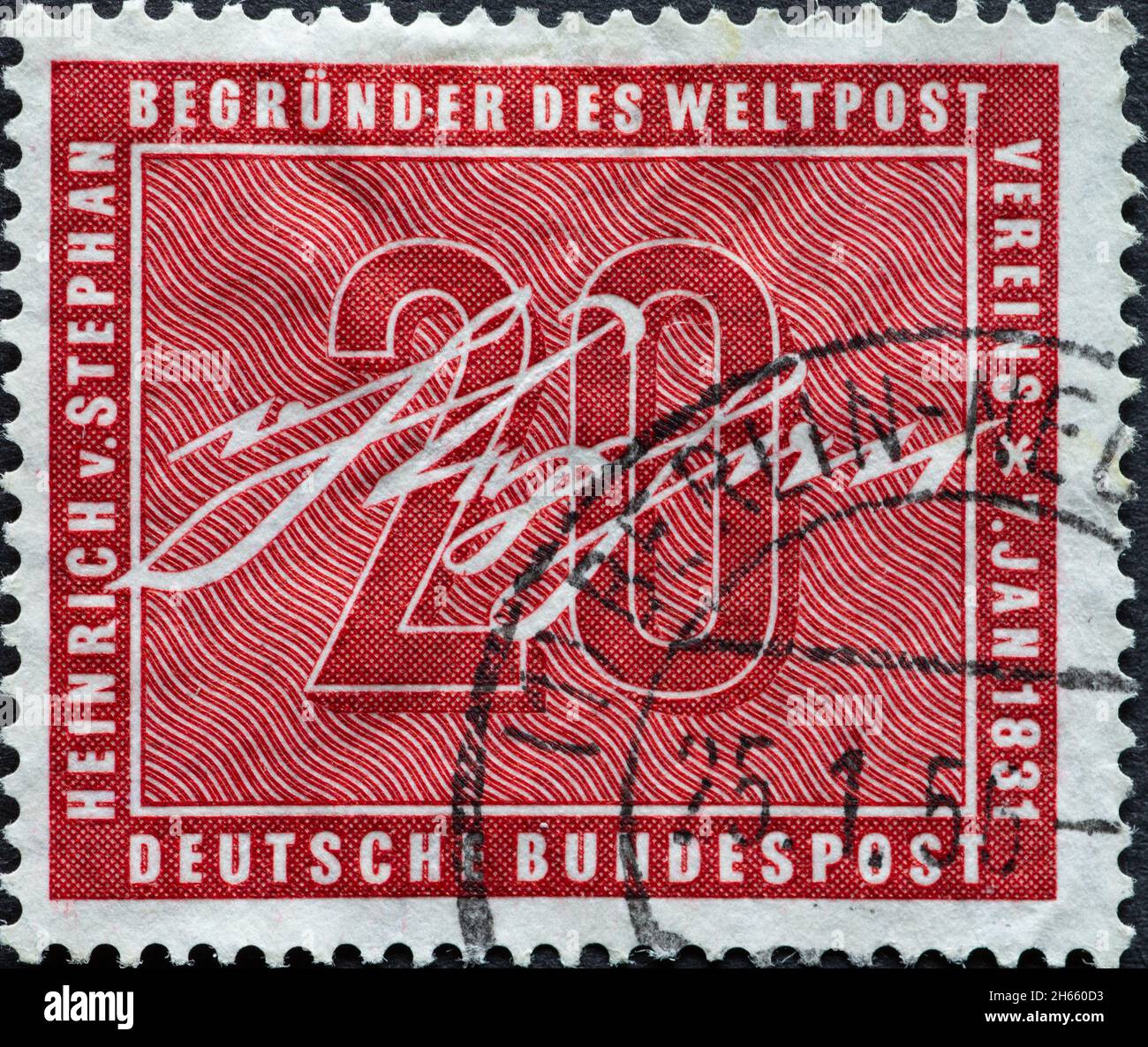 GERMANIA - CIRCA 1956: Questo francobollo è stato pubblicato in occasione del 125° compleanno di Heinrich von Stephan, il fondatore della Universal pos Foto Stock