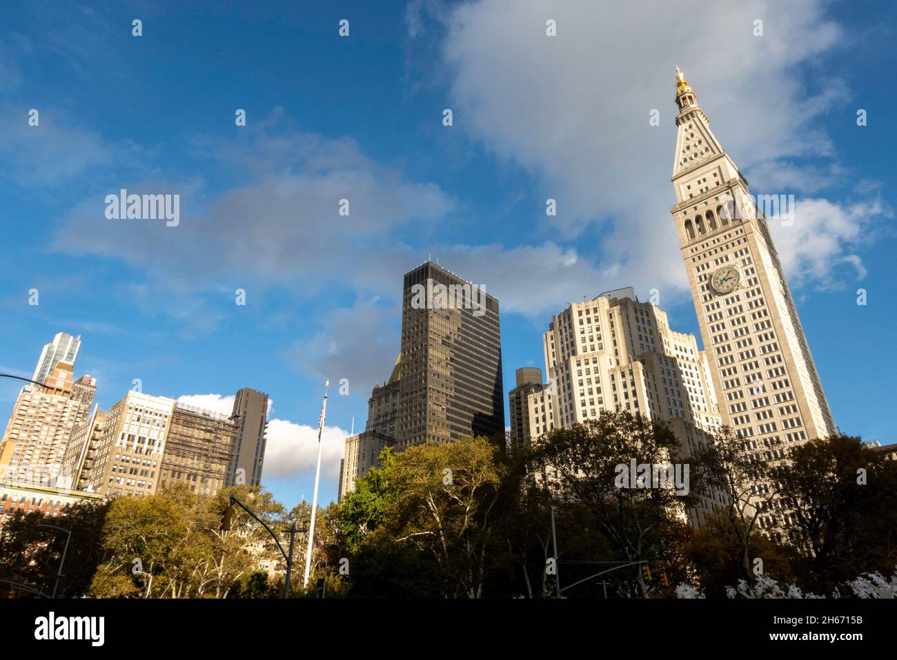 Gli edifici Met Life Building e Office sono visti dal Madison Square Park, NYC Foto Stock