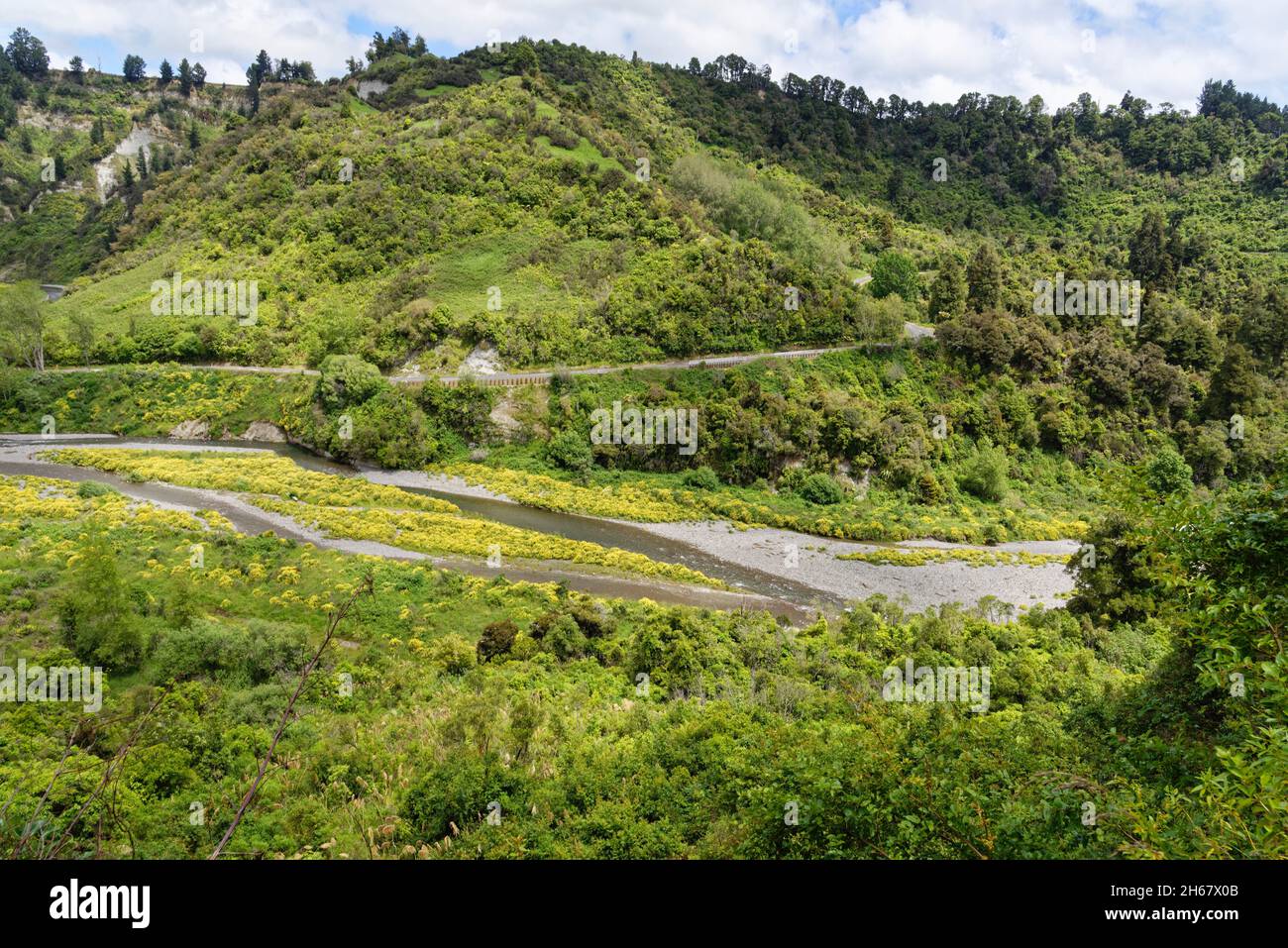 Manuwautu Scenic Route attraverso la gola del fiume Oroua nell'Isola del Nord della Nuova Zelanda Foto Stock