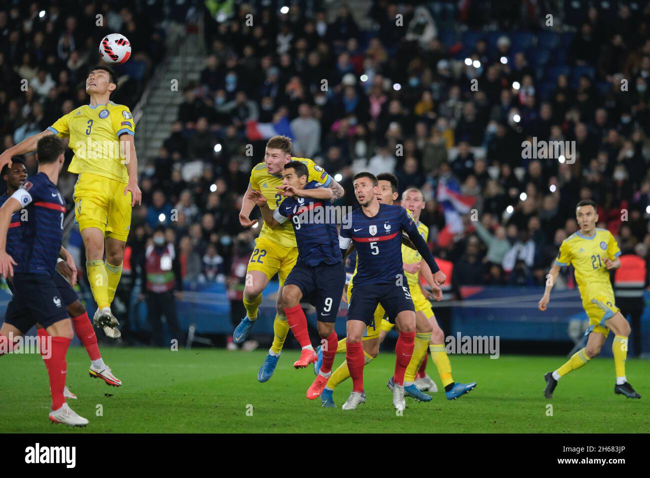 Parigi, Francia. 14 novembre 2021. NURALY ALIP Midfield del Kazakhstan Team durante la partita di qualificazione della Coppa del mondo FIFA 2022 tra Francia e Kazakhstan allo Stade de France.France ha vinto 8:0 (Credit Image: © Pierre Stevenin/ZUMA Press Wire) Foto Stock