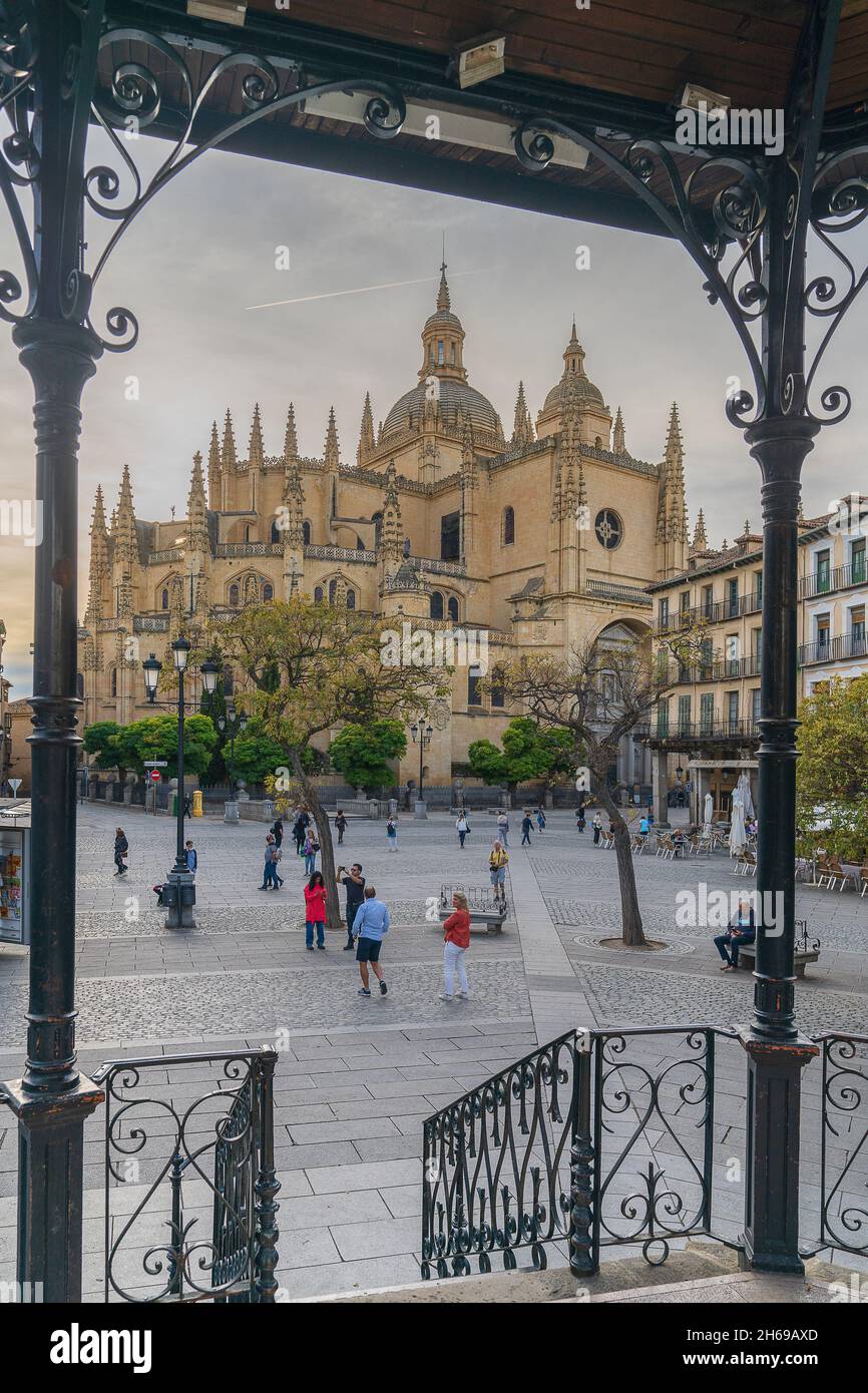 Segovia, Spagna, 19 ottobre 2021. Vista della Plaza Mayor di Segovia, in Spagna Foto Stock