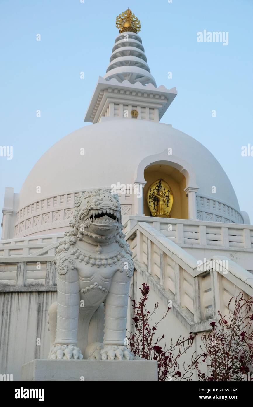 Pagoda della Pace Mondiale a Lumbini, Nepal. Foto Stock
