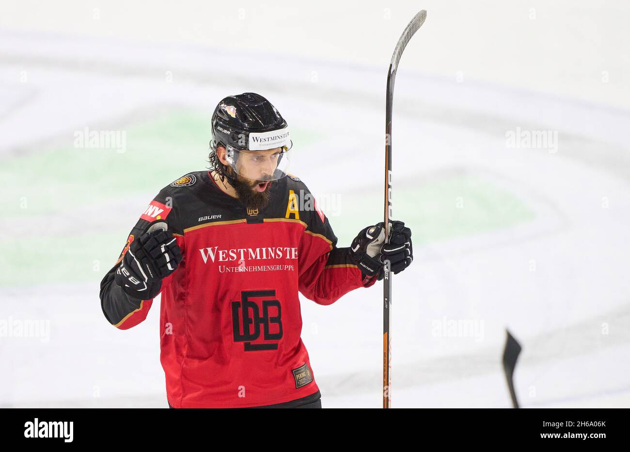 Dominik BITTNER #3 della Germania celebra il suo obiettivo 3-1 alla partita GERMANIA - SLOVACCHIA DEB ICE HOCKEY DEUTSCHLAND CUP a Krefeld, Germania, 14 novembre 2020, Stagione 2021/2022, Slowakei, © Peter Schatz / Alamy Live News Foto Stock