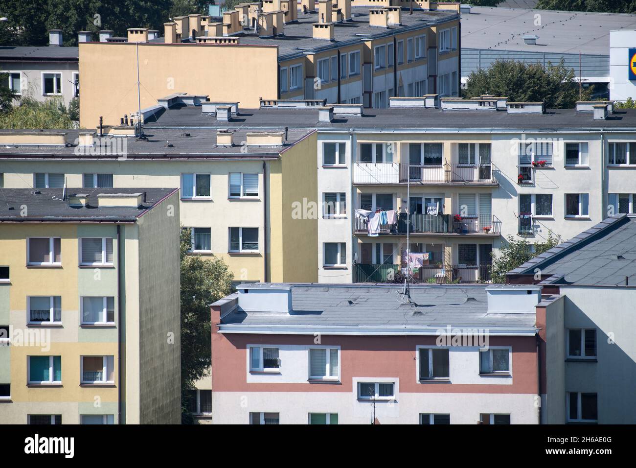Edifici di appartamenti di epoca comunista a Czluchow, Polonia. 9 Settembre 2021 © Wojciech Strozyk / Alamy Stock Photo *** Local Caption *** Foto Stock