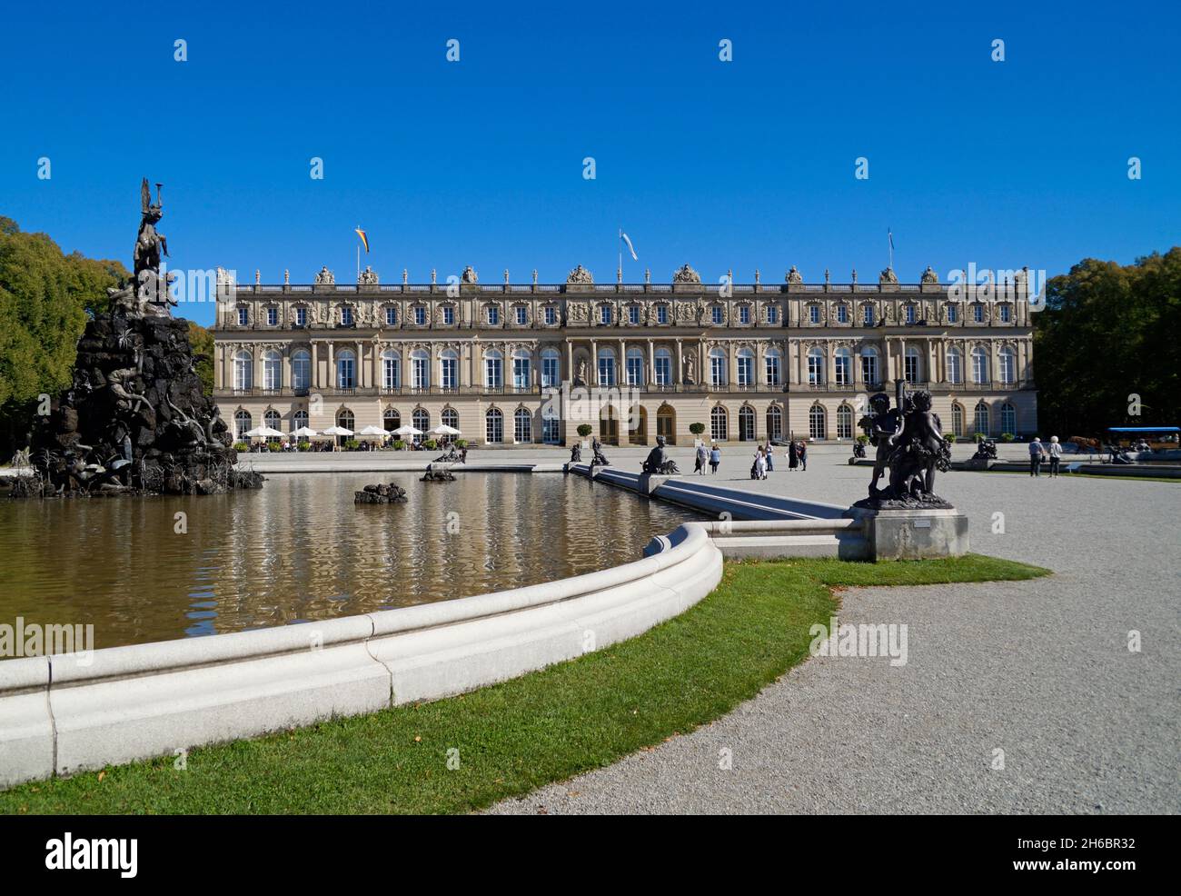 palazzo del grand Bavarian Herrenchiemsee, fontane, opere d'acqua e parchi costruiti da re Ludovico II di Baviera sull'isola di Herreninsel, Baviera (Germania Foto Stock