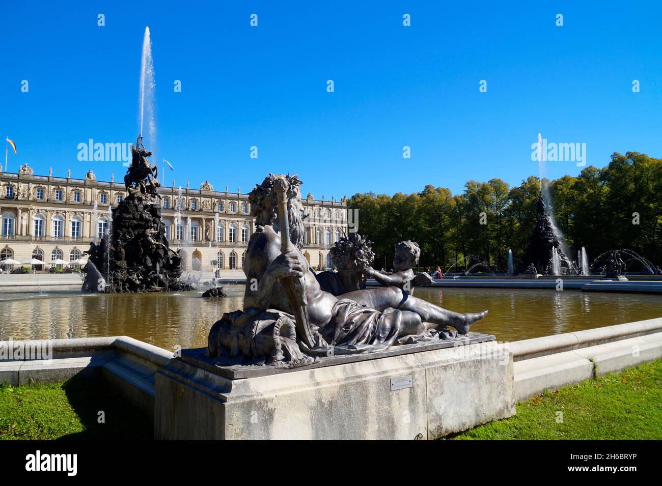 palazzo del grand Bavarian Herrenchiemsee, fontane, opere d'acqua e parchi costruiti da re Ludovico II di Baviera sull'isola di Herreninsel, Baviera (Germania Foto Stock