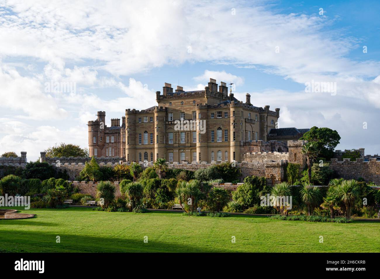 Culzean, Scozia - 20 ottobre 2021: Sito del National Trust Scotlands presso il Castello di Culzean Foto Stock