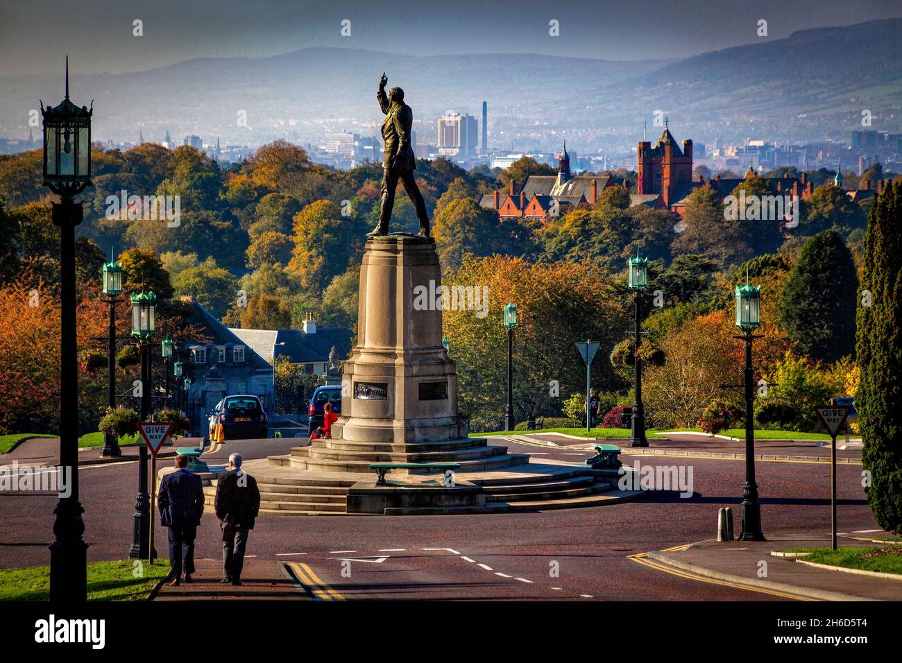 La Statua di Lord Carson al Parlamento Stormont e i suoi terreni, Belfast, Irlanda del Nord Foto Stock