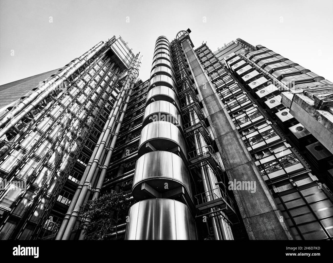Lloyd's Building in Lime Street, City of London, settore assicurativo nel quartiere finanziario, architettura Bowellism, ora un edificio classificato di grado 1 Foto Stock