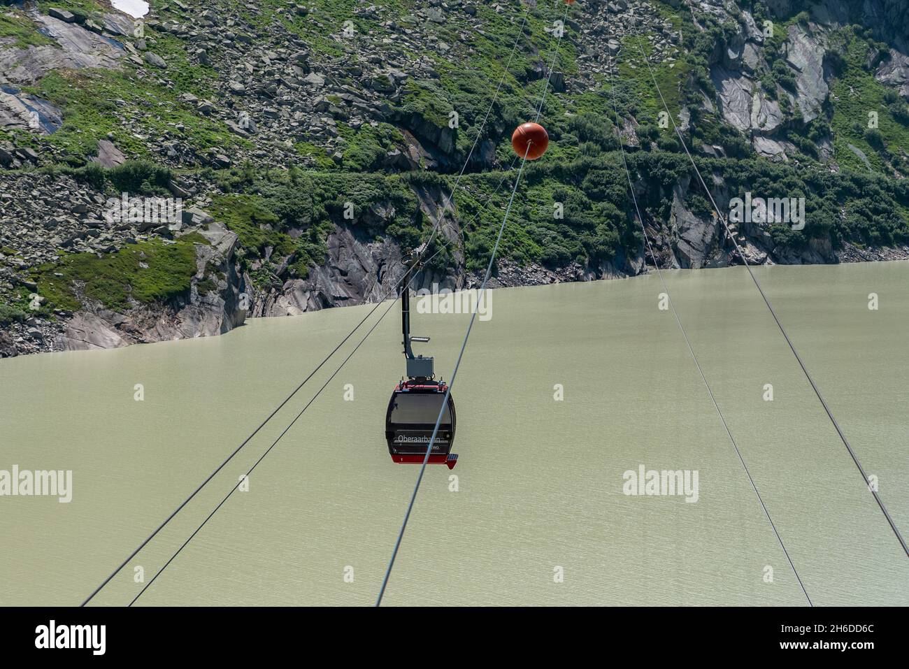 La funivia Oberaarbahn sul lago Grimselsee, Guttannen, Vallese, Svizzera, Europa Foto Stock