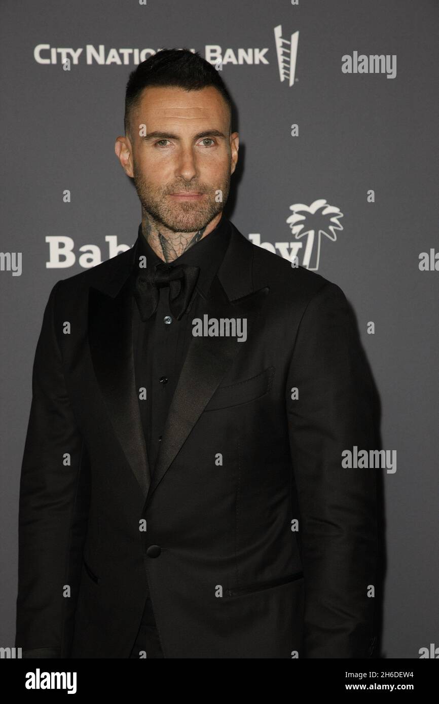 WEST HOLLYWOOD, CALIFORNIA - 13 NOVEMBRE: Adam Levine partecipa al Baby2Baby 10-Year Gala presentato da Paul Mitchell al Pacific Design Center il 13 novembre 2021 a West Hollywood, California. Foto: Crash/imageSPACE/MediaPunch Foto Stock