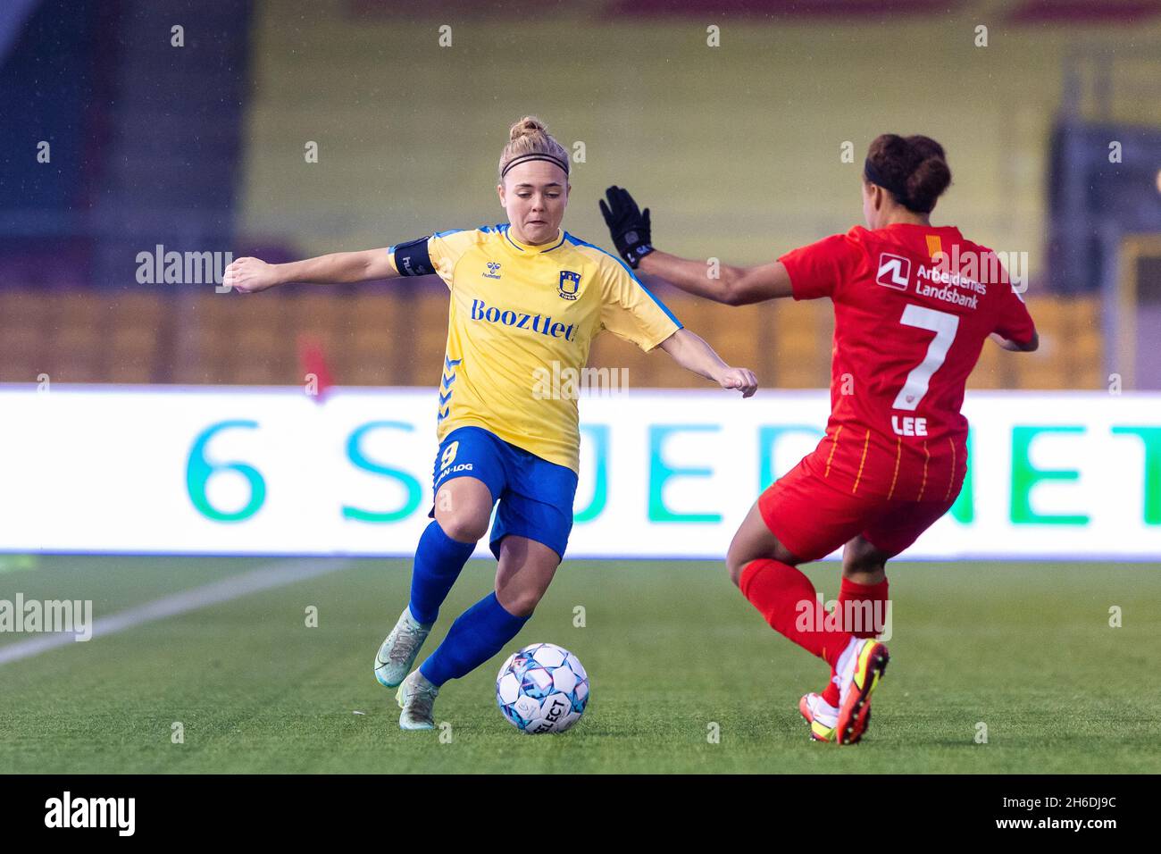 Brøndby IFS Nanna Christiansen (9) set i Gjensidige Kvindeliga-kampen mellem FC Nordsjælland og Brøndby IF i right to Dream Park d. 13.11.2021. Foto Stock