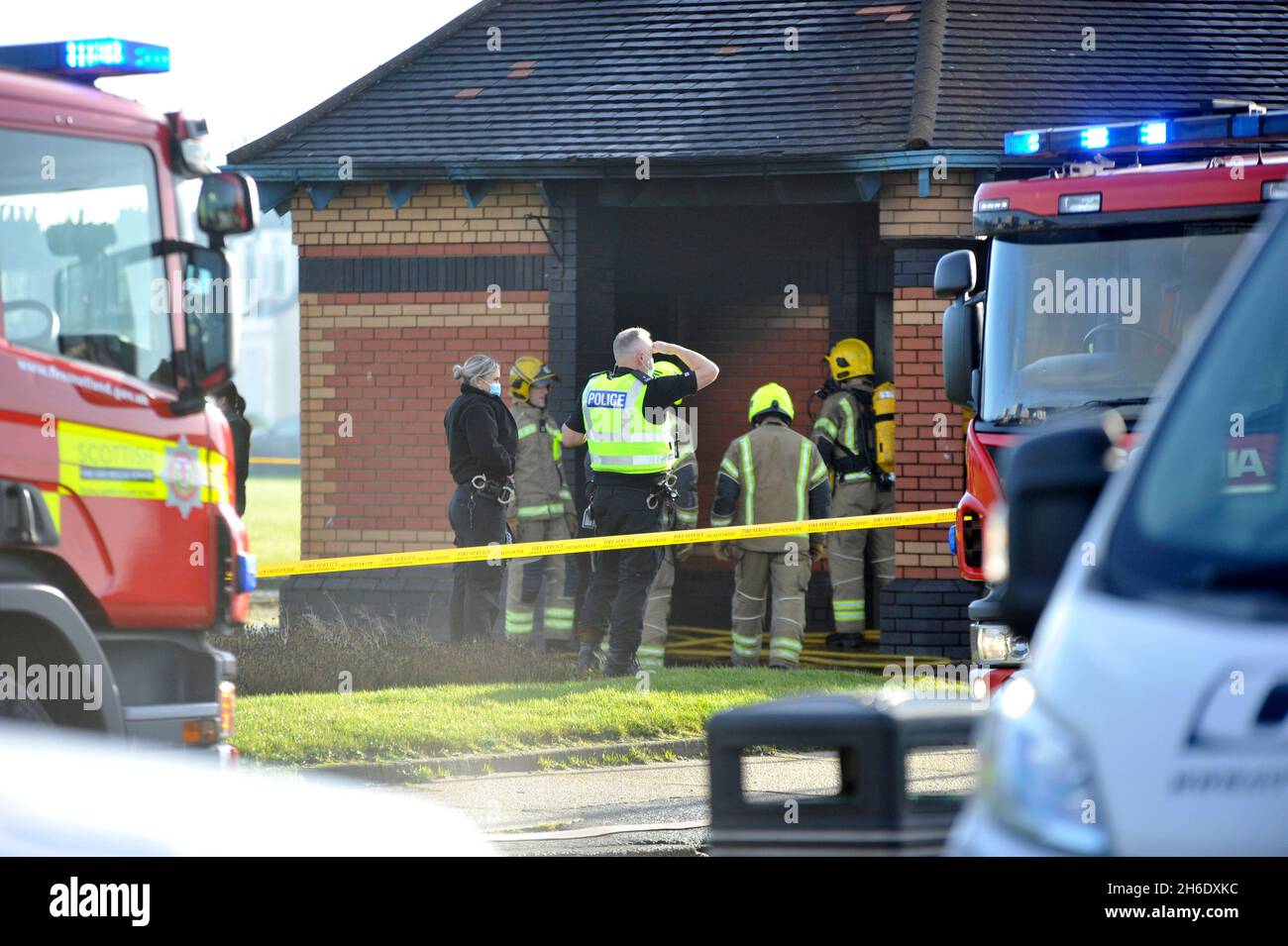 Mezzaluna di Montgomerie, cappotti di sale. 15/11/2021. La donna muore a causa del fuoco nei bagni pubblici. Credit : Charlie Gilmour / Alamy Live news Foto Stock