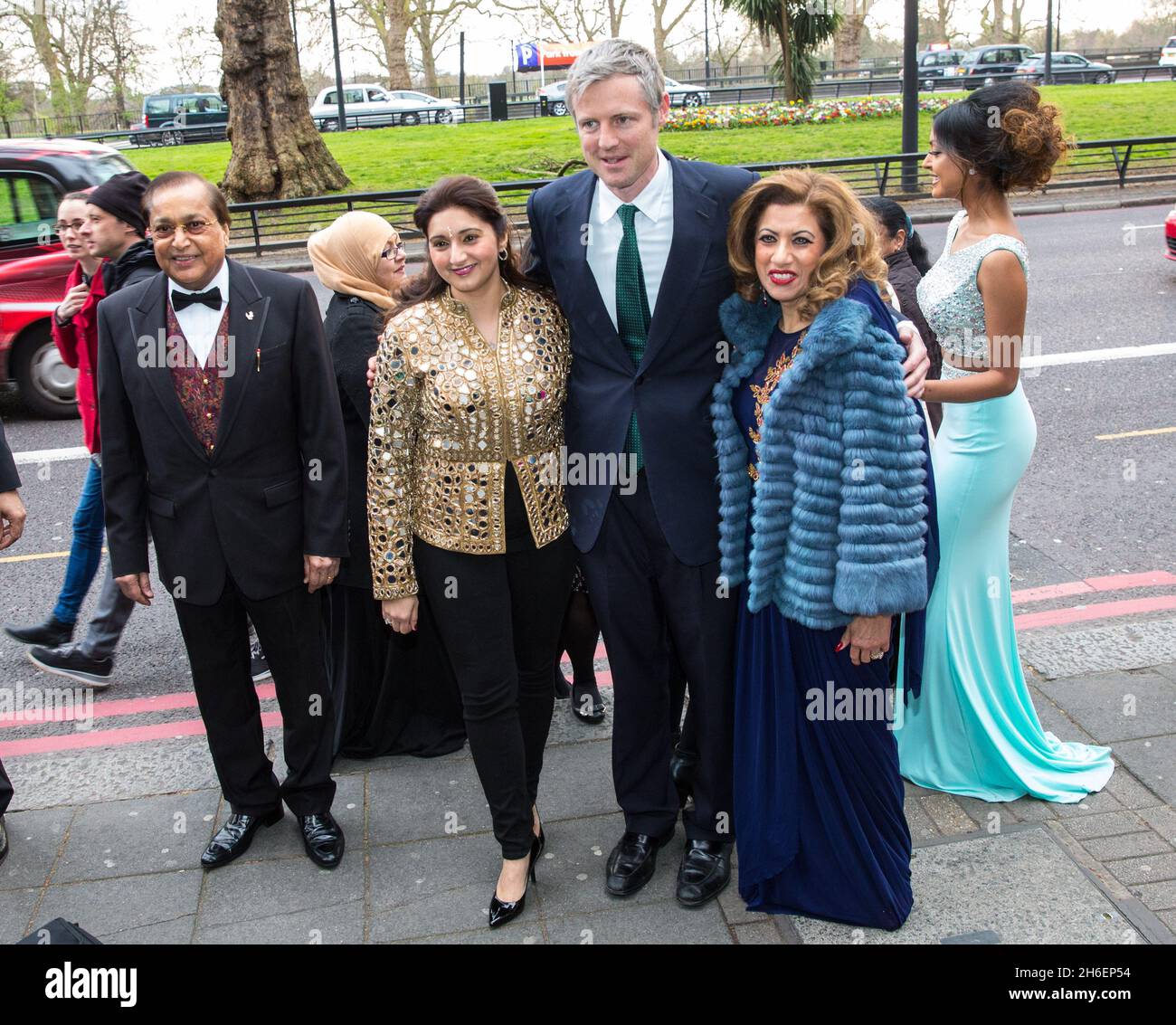 Raminder Ranger e Zac Goldsmith partecipano ai British Asian Awards 2016 al Grosvenor House Hotel di Londra Foto Stock