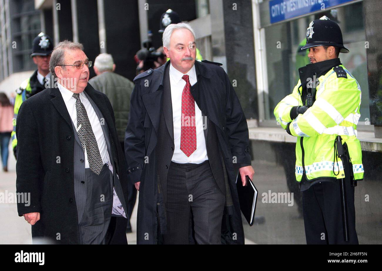 Lord Hanningfield a corte questo pomeriggio. Tre membri del Parlamento e un collega sono stati tutti accusati di furto tramite falsa contabilità in relazione ai loro reclami di spesa presso i magistrati della City of Westminster a Londra e compariranno al tribunale della corona di Southwark il 30 marzo. Foto Stock