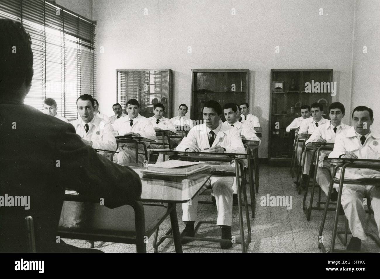 Car Engine Service School presso FIAT Automobiles: Scuola di formazione teorica, Italia anni '60 Foto Stock